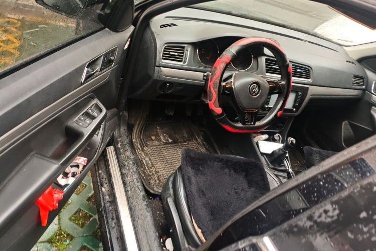 Used Volkswagen Lavida 2015 1.6L Manual Comfort Edition Driver Seat