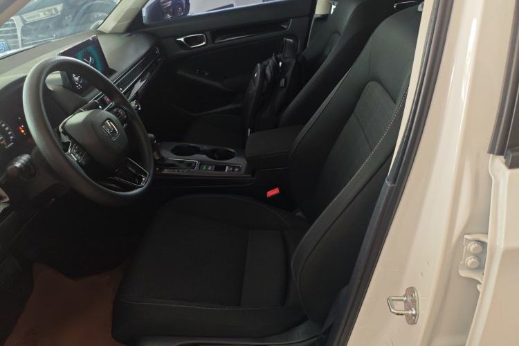 Used Honda Civic 2023 240TURBO CVT Dynamic · Center Stage Special Edition Left Front Seat