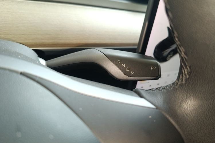 Used Tesla Model Y 2021 Long-Range All-Wheel-Drive Version 3D7
