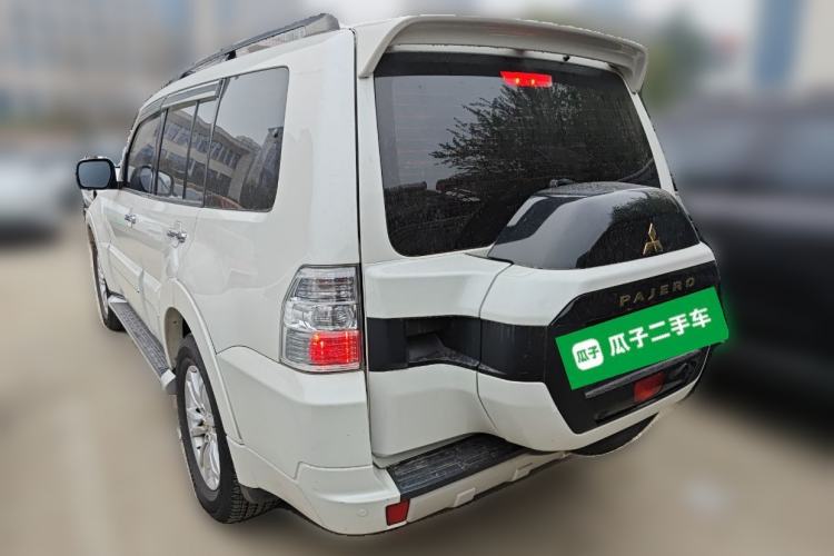 Used Mitsubishi Pajero 2018 V97 3.8L 5-Door GLS Sunroof – U.S. Specification