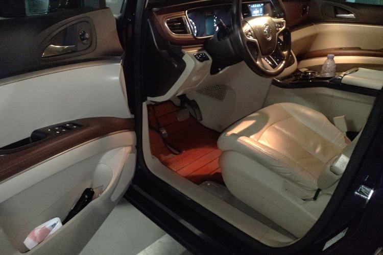 Used Buick GL8 2017 25S Luxury Version China V Standard