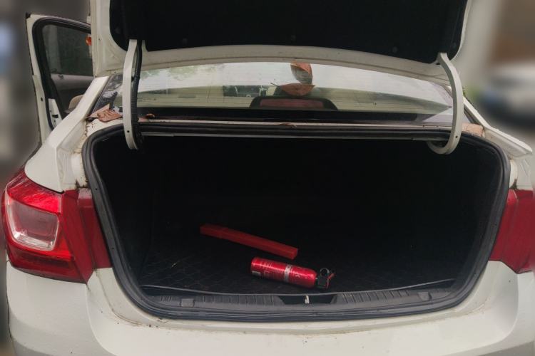 Used Chevrolet Cruze 2015 1.5L Classic SE AT Trunk