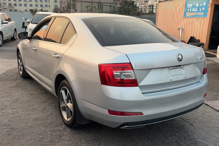 Used Skoda Octavia 2016 1.6L Automatic Smart Drive Edition