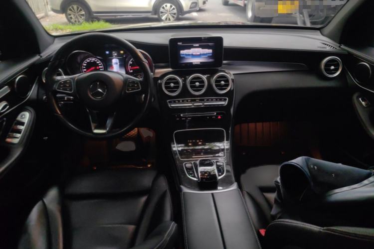 Used Mercedes-Benz GLC 2017 GLC 260 4MATIC Luxury Model