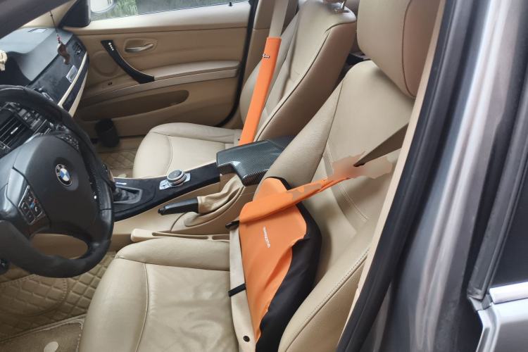 Used BMW 3 Series 2010 320i Luxury Model
