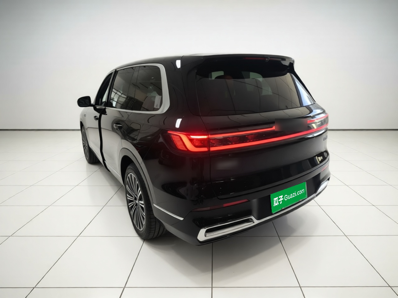 Geely Galaxy M9 2025 Model 210km Four-Wheel-Drive Leading Edition — снимка 4