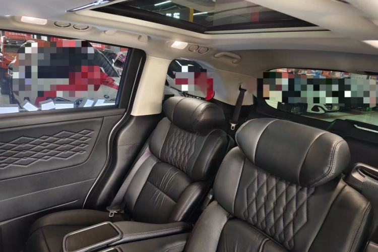 Used Honda Elysion 2024 2.0L eHEV Luxury Edition
