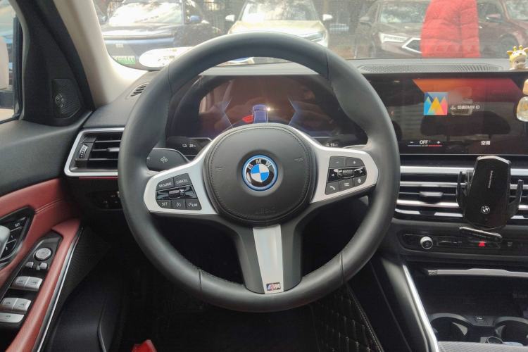 Used BMW i3 2022 eDrive 35 L
