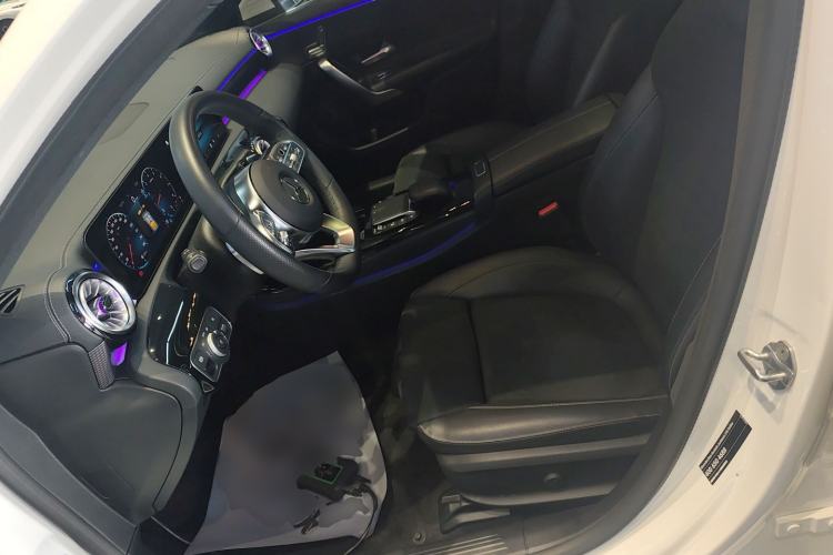 Used Mercedes-Benz A-Class 2022 Revised Version A 200 L Sport Sedan Fashionable Style