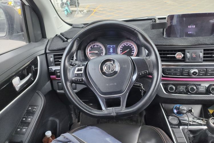 Used FORTHING Joyear X6 2017 Jingxiang Series 1.5T Manual Luxury Model
