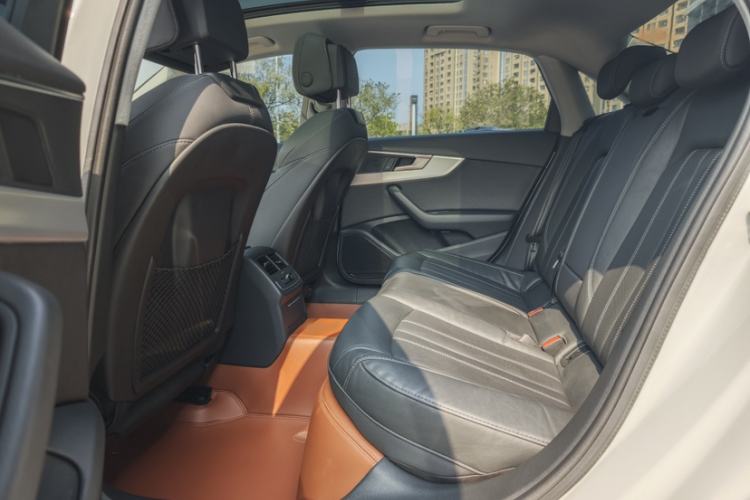 Used Audi A4L 2020 40 TFSI Luxury Dynamic Model
