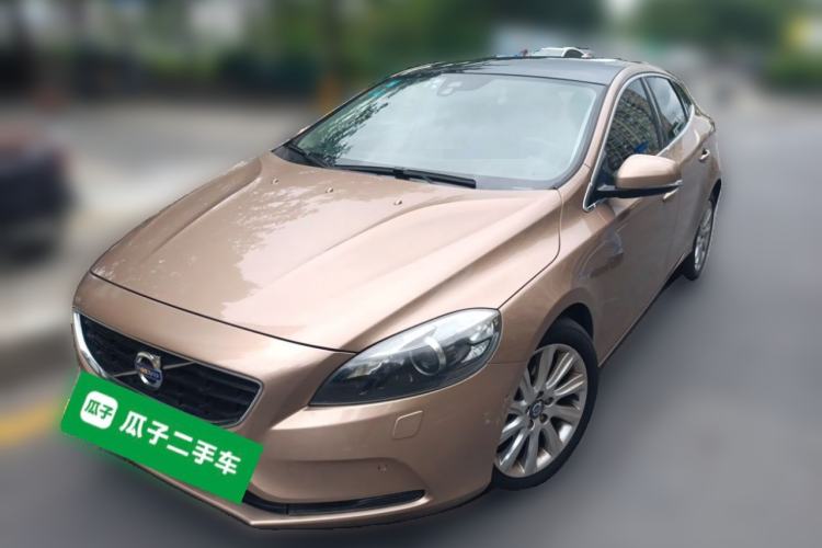 Used Volvo V40 2013 2.0T Zhiya Edition