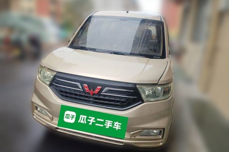 Used Wuling Hongguang V 2019 1.5L Enjoyment Version China VI LAR
