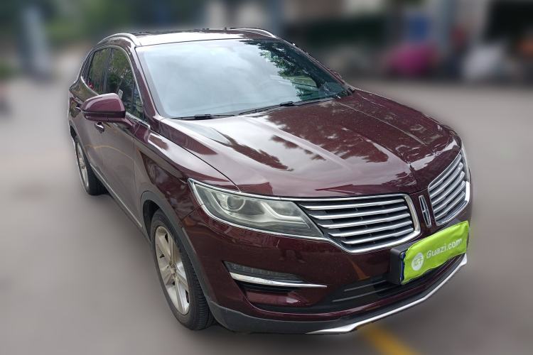 Used Lincoln MKC 2014 2.0T Two-Wheel Drive Deluxe Edition Front Right 45 Deg