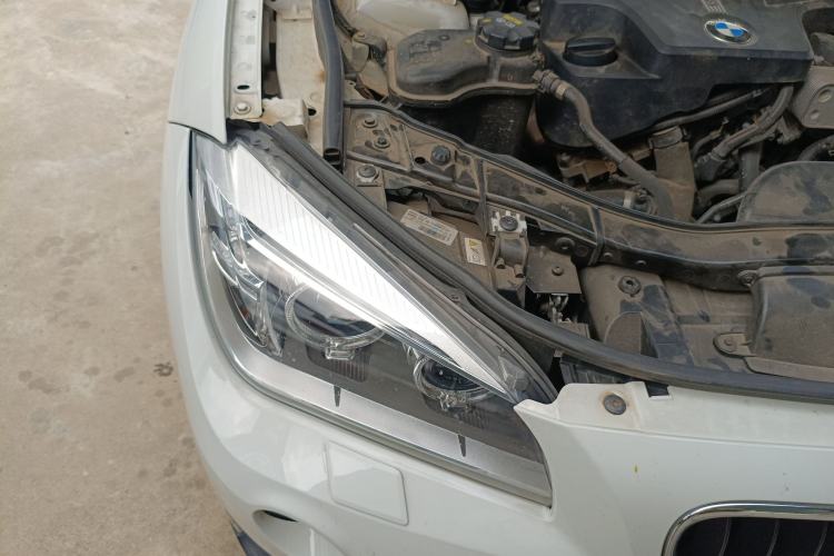 Used BMW X1 2014 sDrive18i Leading Model Right Front Headlight