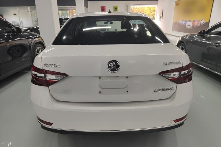 Used Skoda Superb 2018 TSI330 DSG Comfort Edition China V Standard Rear