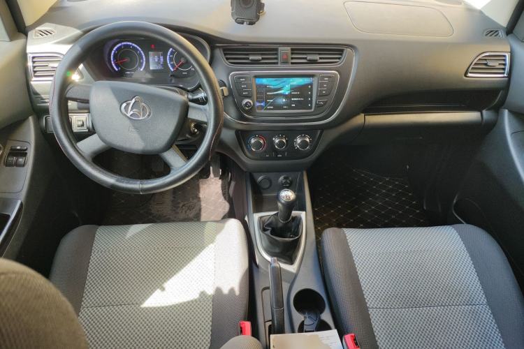 Used CHANGAN KAICHENG Ounuo S 2021 1.5L Ono S Smart Edition Dual-Steaming Air-Conditioned Bus JL473QG Center Console