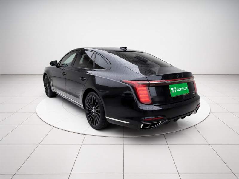 Used Hongqi H9 2025 2.0T Two-Wheel Drive Flagship Private Enjoyment Fashion Edition 5 Seats — 4