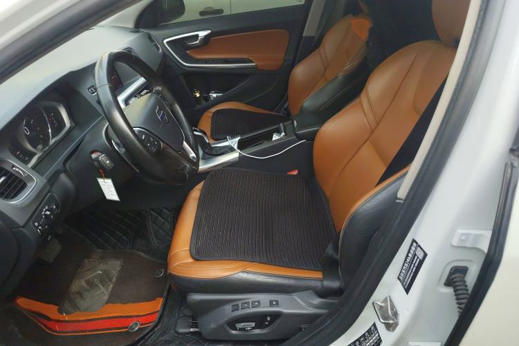 Used Volvo V60 2017 T5 Zhiya Edition China V Standard