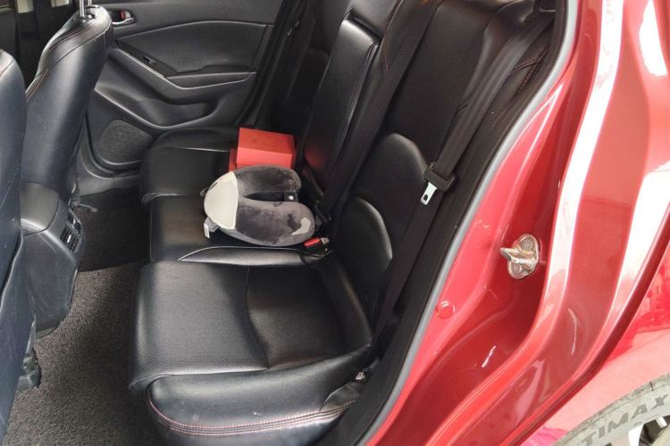 Used Mazda 3 Axela 2017 Sedan 1.5L Automatic Luxury Model China VI Standard