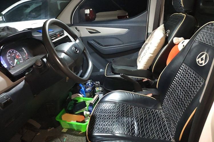 Used SAIC MAXUS EV30 2022 Pure-Electric Smart Logistics Expert with Long Wheelbase Guoxuan
