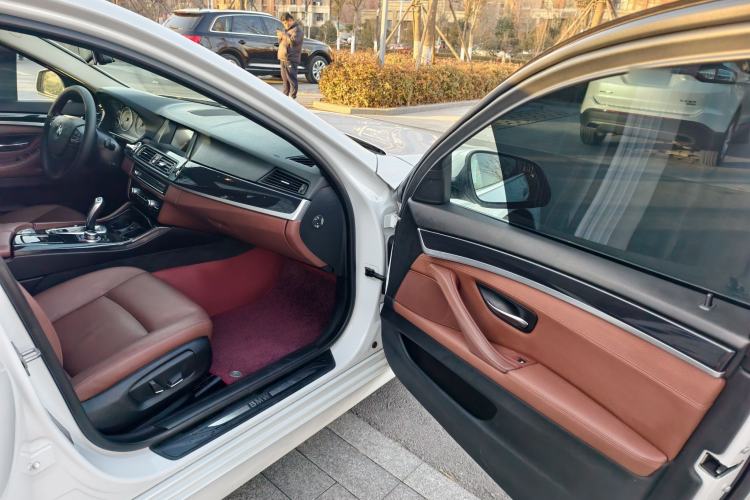 Used BMW 5 Series (Import) 2015 520i Elegant Edition