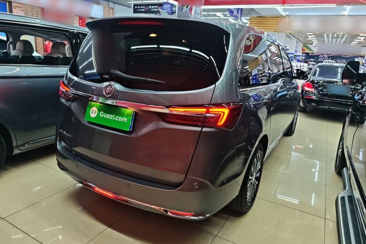 Used Buick GL8 2022 Land Executive Class 652T Prestige Model
