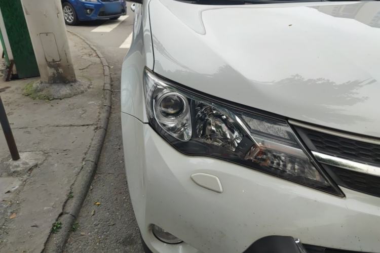 Used Toyota RAV4 2015 2.5L Automatic 4x4 Elite Edition
