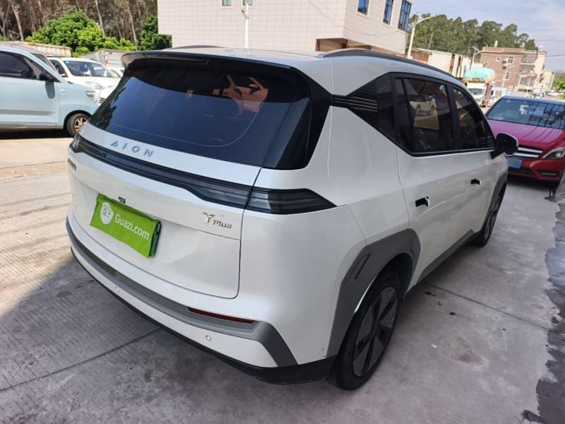Used AION Y 2024 Younger — 6