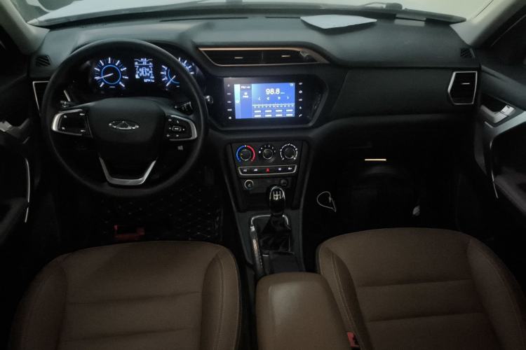 Used Chery Tiggo 3 2020 Million Global Edition 1.5L Manual Elite Model Center Console