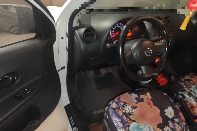 Used Nissan March 2015 1.2L Manual Easy-Enjoy Version
