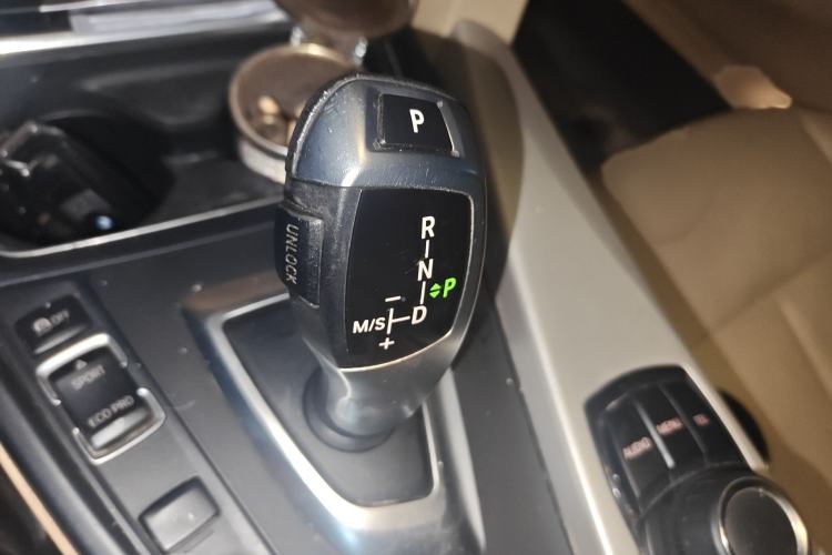 Used BMW 3 Series 2015 316Li Fashion Model