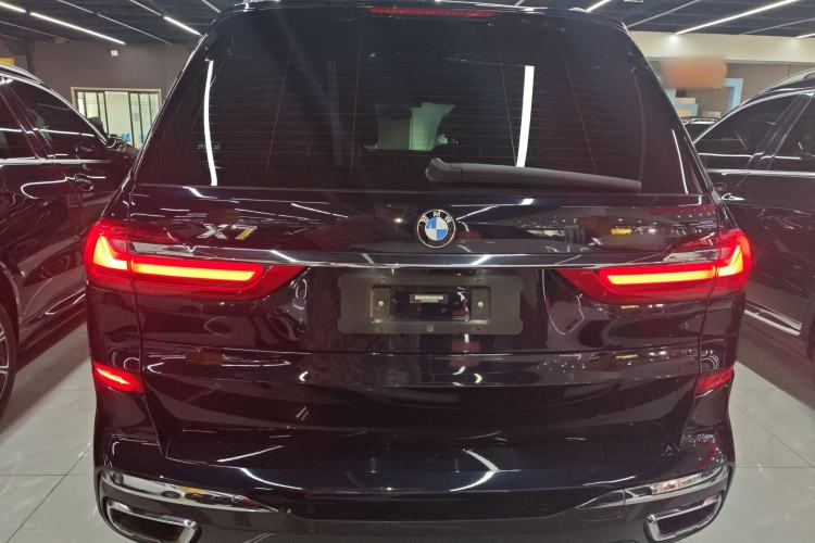 Used BMW X7 2021 xDrive40i Luxury M Sport Package
