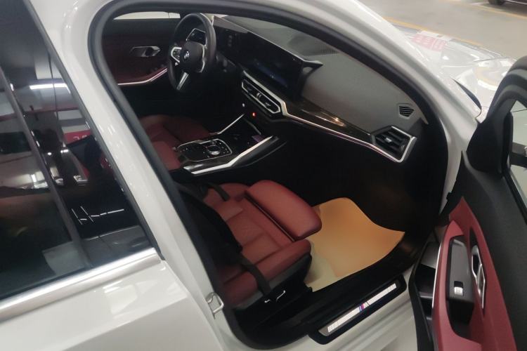 Used BMW 3 Series 2024 325Li M Sport Package Right Front Seat