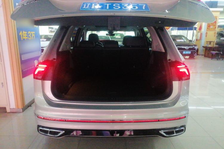 Used Volkswagen Tiguan L 2022 330TSI Automatic Two-Wheel Drive R-Line Flagship Edition
