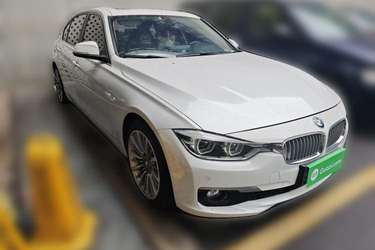 Used BMW 3 Series 2018 320Li Fashion Model Front Right 45 Deg