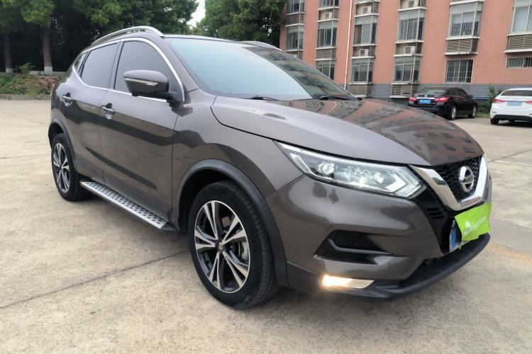 Used Nissan Qashqai 2019 2.0L CVT Luxury Edition Front Right 45 Deg