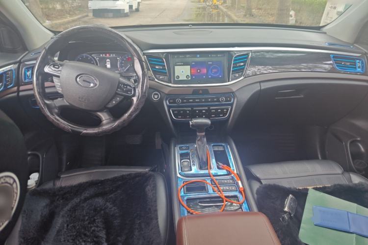 Used GAC Trumpchi GS8 2017 320T Two-Wheel Drive Luxury Smart Connectivity Version (7 Seats)