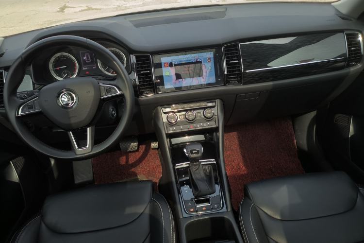 Used Skoda Kodiaq 2018 Facelifted TSI330 5-Seater Two-Wheel-Drive Luxury Enjoyment Edition
