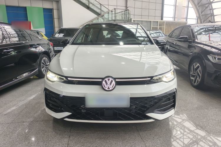 Used Volkswagen Golf 2025 300TSI R-Line
