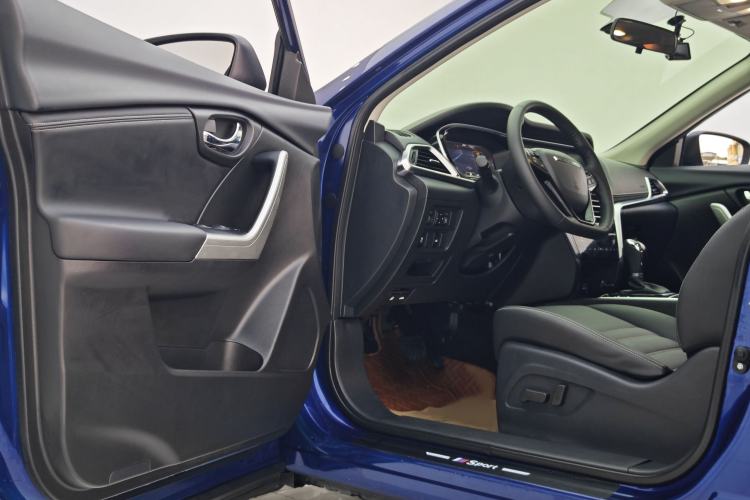 Used Venucia T90 2020 2.0L CVT Smart Connect & Smooth Drive Edition
