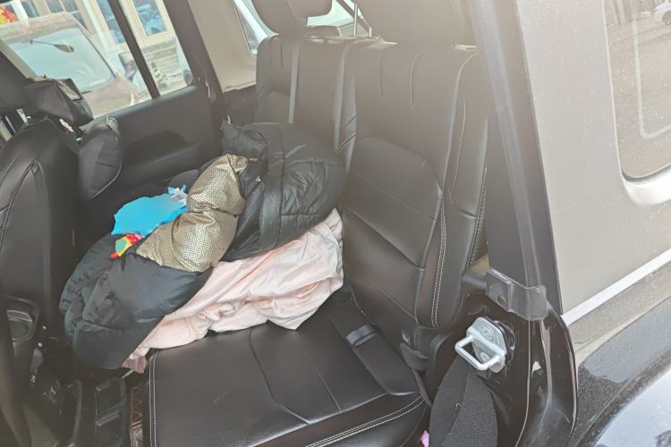 Used Jeep Wrangler New Energy 2021 Four-Door 2.0T 4xe Sahara Left Rear Seat