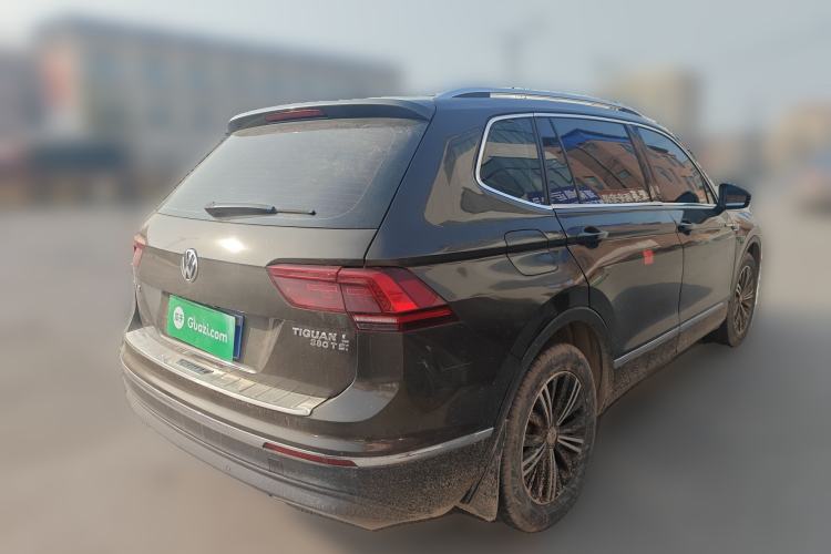 Used Volkswagen Tiguan L 2018 380TSI Automatic All-Wheel Drive Luxury Edition Rear Right 45 Deg