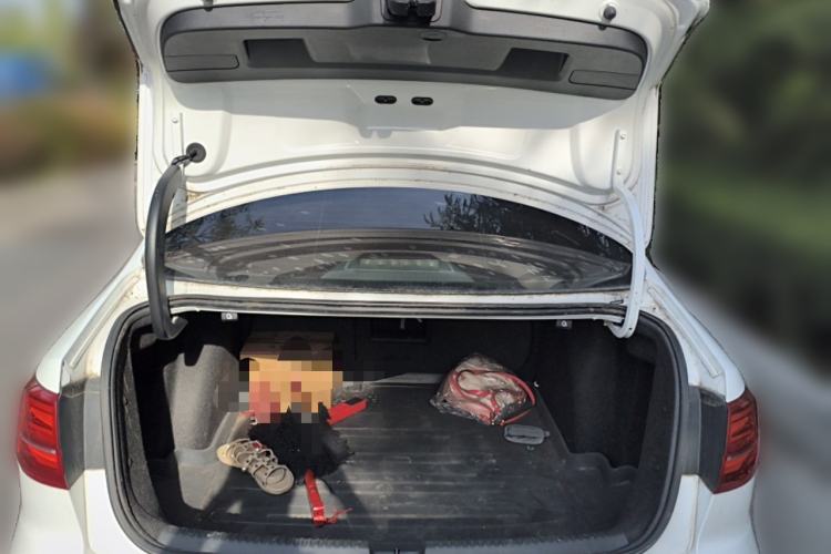 Used Volkswagen Sagitar 2015 230TSI Automatic Comfort Version Trunk