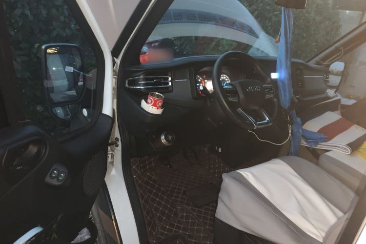 Used JMC Fushun 2022 2.0T Manual Multi-Function Passenger Vehicle Mid-Range High Roof 6-7 Seats
