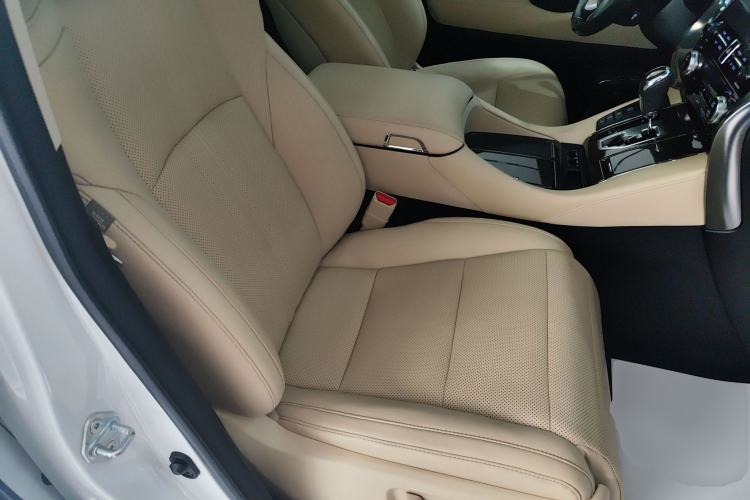 Used Toyota Alphard 2020 Dual-Engine 2.5L Prestige Edition