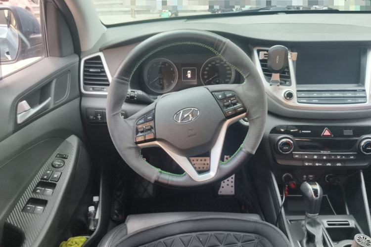 Used Hyundai Tucson 2015 1.6T Dual-Clutch Two-Wheel-Drive Smart Model