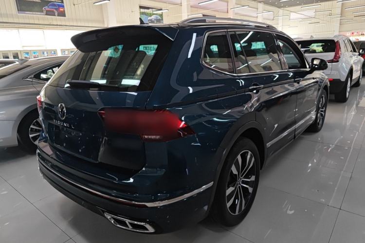 Used Volkswagen Tiguan L 2022 330TSI Automatic Two-Wheel Drive R-Line Enhanced Edition Rear Right 45 Deg