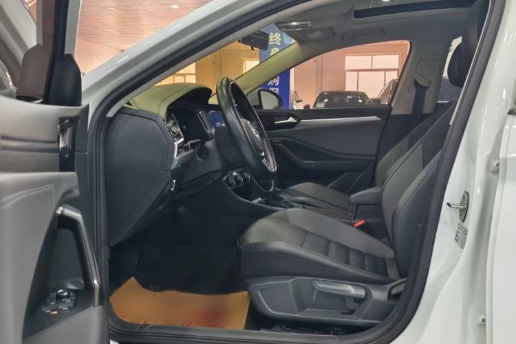 Used Volkswagen Sagitar 2021 280TSI DSG Comfort Connect Edition Interior 1