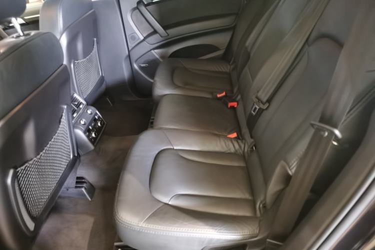 Used Audi Q7 2011 3.0 TFSI Exclusive Edition (200kW) Left Rear Seat